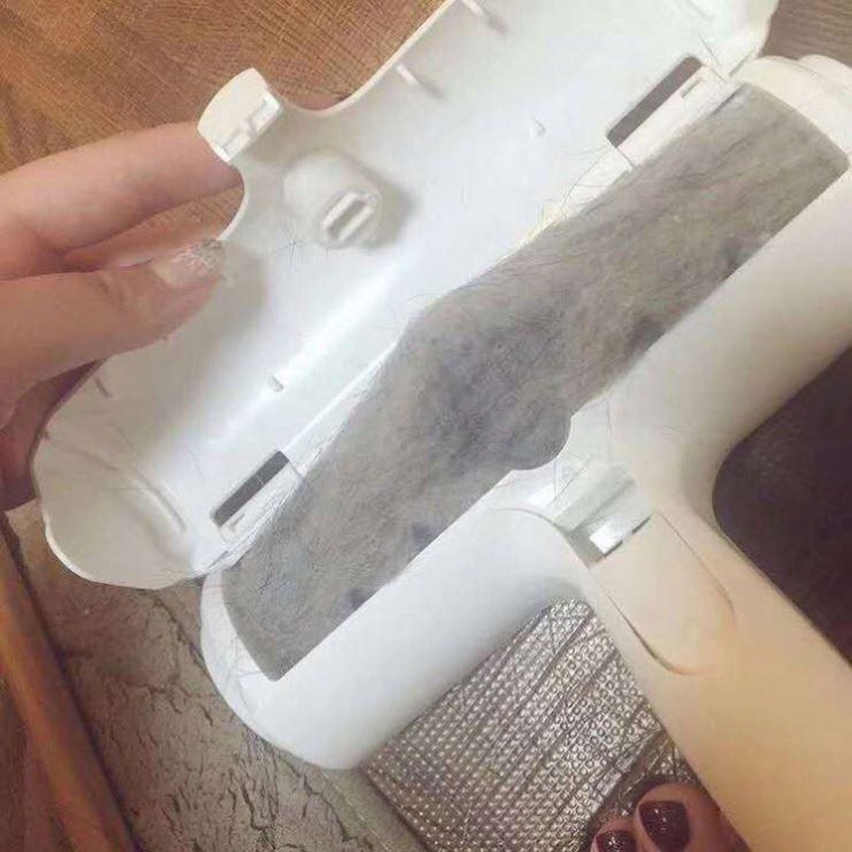 FurEase – De Zelfreinigende Dierenhaar Roller voor Gemakkelijk Gebruik! 🐾🧹 - Lumoraa